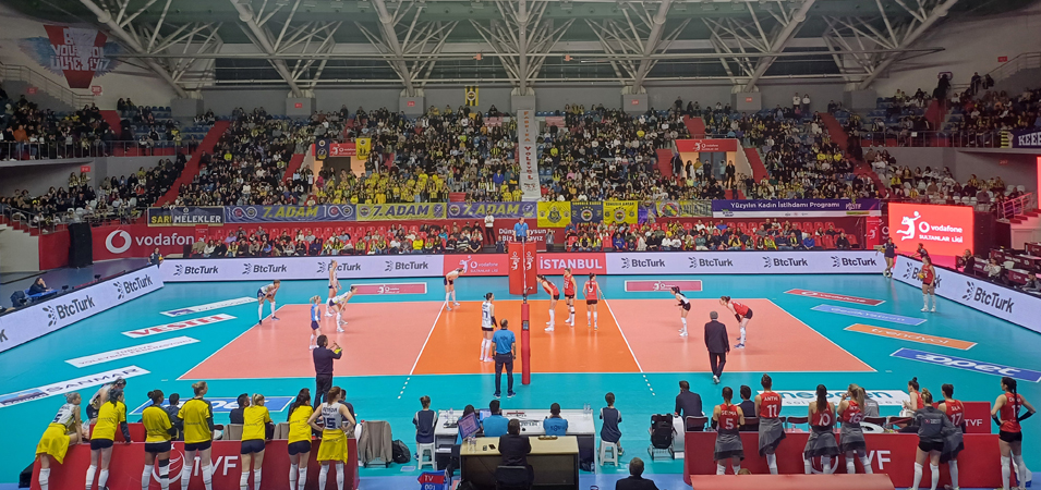 Apartments Near Burhan Felek Sports Hall for Sultanlar Volleyball League