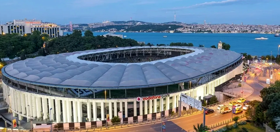 Central Flats Near Tupras Stadium (Besiktas) with Easy Post-Match Exit