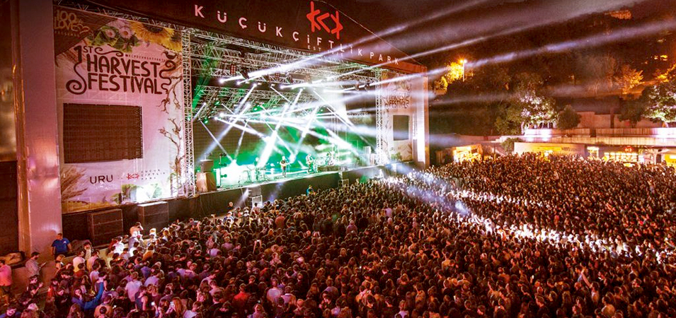 Event-Ready Apartments Walking Distance to KucukCiftlik Park